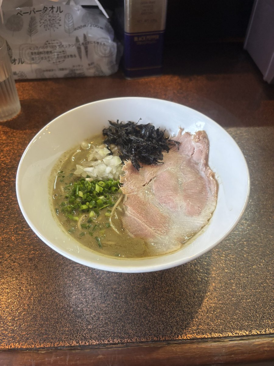 Naotobki's tweet photo. 2番ライト煮干男🔰　松戸市

濃厚 塩

早く起きた朝は煮干男🤤
やっと行けました✨

濃厚な煮干しとしっかりした塩味で
朝からハッピー😆
また行かねば！

ラーメンは爆発だ！ https://t.co/1PllQD7Gzs