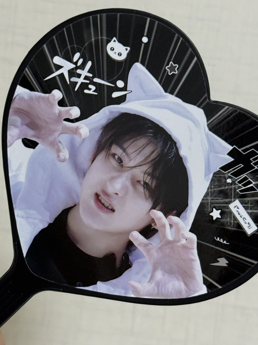 howtolovu's tweet photo. 와자뵤 https://t.co/NhOSGHSLnM