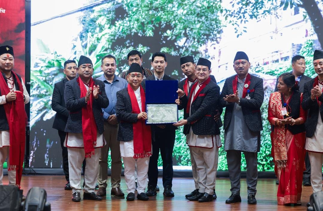 Sikkim1234's tweet photo. State-level Indrajatra Celebration 2026 Showcases Rich #Newar Heritage
Gangtok, September 25 (IPR): The fourth day of the State-level #Indrajatra Celebration 2026, organised by the Sikkim Newar Guthi (SNG), was held at Manan Kendra, Gangtok, today, with Chief Minister Mr Prem Singh Tamang as the Chief Guest.
Organised under the aegis of the Indrajatra Celebration Committee 2026, the event showcased the rich cultural traditions, rituals and heritage of the Newar community through a series of traditional and cultural presentations, including Newari folk dances, traditional rituals, musical performances and community offerings.
Addressing the gathering, Chief Minister Mr Prem Singh Tamang extended his greetings and best wishes to the Newar community on the auspicious occasion of Indrajatra and invoked the blessings of Lord Indra, Lord Ganesh, Goddess Kumari and other deities for peace, prosperity and well-being.
Highlighting the significance of Indrajatra, he described the festival as a celebration of nature, agriculture, remembrance, community and harmony, carrying a message of mutual respect and goodwill.
The Chief Minister acknowledged the historic contribution of the Newar community to Sikkim’s development, recalling the contributions of early Newar pioneers such as Laxmidas Pradhan and Chandrabir Pradhan in administration, agriculture, trade, copper mining and the production of coins during the early period of Sikkim’s history. He stated that the community’s contributions across administration, commerce, culture, arts, public service, sports and social service have enriched Sikkim’s social, cultural and economic landscape.
He further highlighted the achievements of prominent members of the community in administration, sports, mountaineering, arts and music, noting their contributions towards bringing recognition to Sikkim. He appreciated the community’s enduring role in the State’s history and its contribution to social harmony and inclusive development.
Speaking on the State Government’s approach towards community development, the Chief Minister said that various initiatives have been undertaken to promote the inclusive development and empowerment of all communities, irrespective of their social or community background. He said the Government has sought to provide communities with greater space to organise themselves, strengthen their institutions and advance their respective cultural and social interests.
He also highlighted various welfare and development programmes aimed at supporting economically vulnerable sections of society. Referring to the Chief Minister’s Education Assistance Scheme, he said students from across Sikkim, including members of the Newar community, have benefited from assistance for higher education. He also mentioned support for medical education and other professional courses, besides various development initiatives being implemented across sectors.
The Chief Minister said several other programmes and projects are in progress and stressed the need to ensure that government initiatives reach those who need them. He reiterated the Government’s continued commitment towards the welfare of the people and ensuring that the benefits of development reach communities across the State.
Earlier, the Chief Minister visited the stalls and participated in a photo session with members of the community.
On the occasion, he also handed over the land parcha to the Sikkim Newar Guthi (SNG).
The logo of the first Sikkim Travel and Tourism Fair 2026 was also unveiled by the Chief Minister at the ceremony, marking the formal launch of the event.
Addressing the gathering, Advisor-cum-MLA and Chief Patron, Sikkim Newar Guthi, Mr NB Pradhan, highlighted various initiatives and support extended to the Newar community by the State Government, including greater representation in boards, commissions and advisory bodies, as well as support for community infrastructure and cultural institutions. He also referred to initiatives aimed at providing greater representation to artists and cultural practitioners and the proposed Cultural and Heritage Centre for the Newar community.
Mr Pradhan expressed gratitude to the Chief Minister for his support towards these initiatives, including the development of a dedicated community building and heritage-related projects. He said such measures would contribute towards strengthening the community’s cultural and institutional development and urged the younger generation to actively participate in cultural activities and carry forward the community’s heritage.
General Secretary, SNG, Mr Gagan Pradhan, in his welcome address, emphasised the need to document, preserve and promote the rich heritage of the Newar community, particularly its culture, traditions, food, history and knowledge systems.
He stressed that, at a time of rapid social and cultural change, the Newar community must continue to preserve its distinct identity and traditions while remaining an integral part of India’s diverse cultural fabric. He called for collective efforts to document the community’s heritage and ensure that its cultural knowledge is passed on to future generations.
Chairman, Indrajatra Celebration Committee, Mr Dhiraj Pradhan, in his address, highlighted the significance of Indrajatra in preserving the rich heritage, language and traditions of the Newar community. He said this year’s theme, “Let’s Unite, Embrace, Connect and Know Our Heritage,” reflects the spirit of bringing the community together, embracing its cultural identity, strengthening bonds and passing its traditions on to future generations.
In his address, President, SNG, Mr Mani Kumar Pradhan, outlined broader initiatives for cultural development, research, education and documentation, including efforts to revive a dedicated platform for academic and cultural activities. He also underscored ongoing efforts to document the works of writers, artists and cultural practitioners across Sikkim, acknowledging their contribution towards enriching the State’s cultural landscape.
At the outset, Chief Minister Mr Prem Singh Tamang felicitated distinguished individuals with the Newar Ratna Samman 2026 and Bhanji Bhrikuti Samman in recognition of their contributions to the Newar community and the preservation and promotion of its cultural heritage.
The Newar Ratna Samman 2026 was conferred upon Mr Suryavir Tuladhar, Mr Govind Prasad Pradhan and Mr Ganesh Kumar Pradhan, while Ms Suchitna Tamang was conferred the Bhanji Bhrikuti Samman in recognition of her contribution and achievements. The awardees were presented with letters of felicitation and certificates on the occasion.
The Smarika 2026, the annual magazine documenting the activities, achievements, progress and collective journey of the community, was also released by the Chief Minister. The publication serves as an important record of the community’s contemporary history, cultural heritage, activities and collective achievements. A notable feature of this year’s edition is that, in addition to the printed version, it has also been published digitally, making its contents accessible to a wider audience through digital platforms.
The Ritual Book and Newar Indrajatra Song were also released by the Chief Minister on the occasion.
The cultural segment featured a Kumari Nritya, followed by Bajrayogini Nritya. This was followed by a Newari Folk Dance, Dhimey Dance and Pancha Kumari Nritya, showcasing the rich cultural traditions of the Newar community.
The programme was attended by Speaker Mr MN Sherpa, Deputy Speaker Ms Raj Kumari Thapa, Cabinet Ministers, MLA-cum-Advisors, Member of Parliament, Adhyaksha, Upadhyaksha, Mayor, Deputy Mayor and members of the Newar community.
The vote of thanks was proposed by, Vice Chairman, Indrajatra Celebration Committee, Mr Uttaman Sakhya.