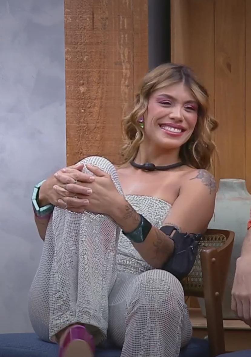 frangrossii's tweet photo. QUE MULHER! 🔥😮‍💨
#TeamFran | #AFazebda18 https://t.co/wBptz2baBj