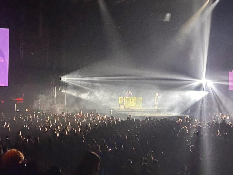 labyrinthdancer's tweet photo. At the @thekiaforum, @robynkonichiwa and @horsegiirL420 were absolutely gorgeous and glorious!!! 😍🎉❤️ https://t.co/nV05BXgNT6