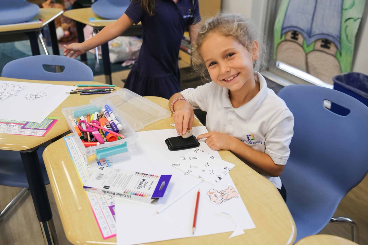 UnitySchoolFL's tweet photo. 🎨 Our after school fall enrichments are in full swing! Preschool and elementary students are exploring arts, sports, hands-on STEM, and more. While having fun, they are discovering new hobbies and building cool skills right here on campus! ⚽🤖💙🧡

#AfterSchoolEnrichment https://t.co/9VileCwObI