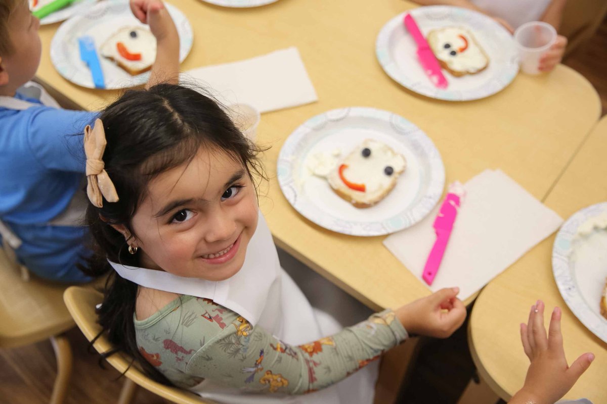 UnitySchoolFL's tweet photo. 🎨 Our after school fall enrichments are in full swing! Preschool and elementary students are exploring arts, sports, hands-on STEM, and more. While having fun, they are discovering new hobbies and building cool skills right here on campus! ⚽🤖💙🧡

#AfterSchoolEnrichment https://t.co/9VileCwObI