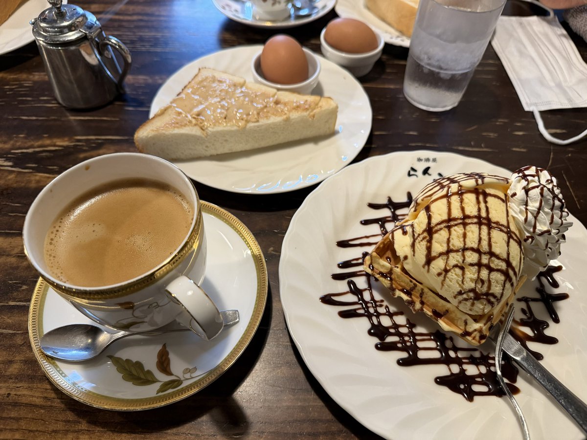 nkmrtkhr2014's tweet photo. おはようございます☀
らんぷでモーニング☕️です。 https://t.co/GshHJBcutK