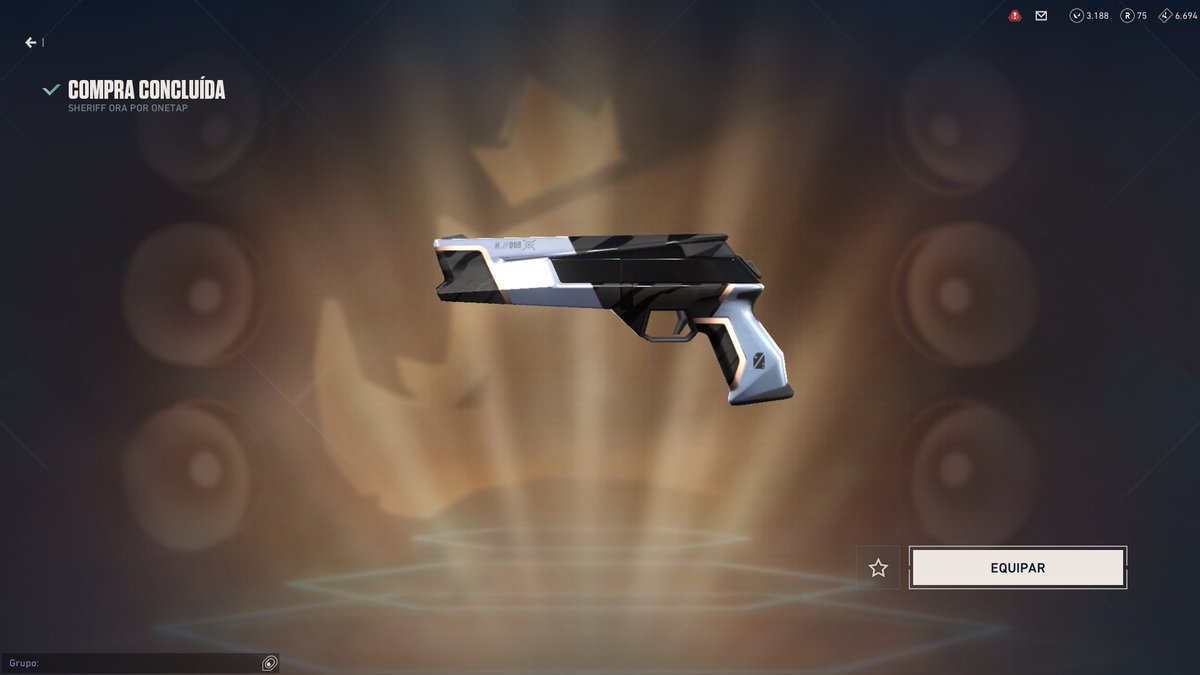 maikavlr's tweet photo. quem disse que dinheiro não traz felicidade, nunca me viu comprando minha tão esperada skin nova no valorant https://t.co/GnsKrwJwL6