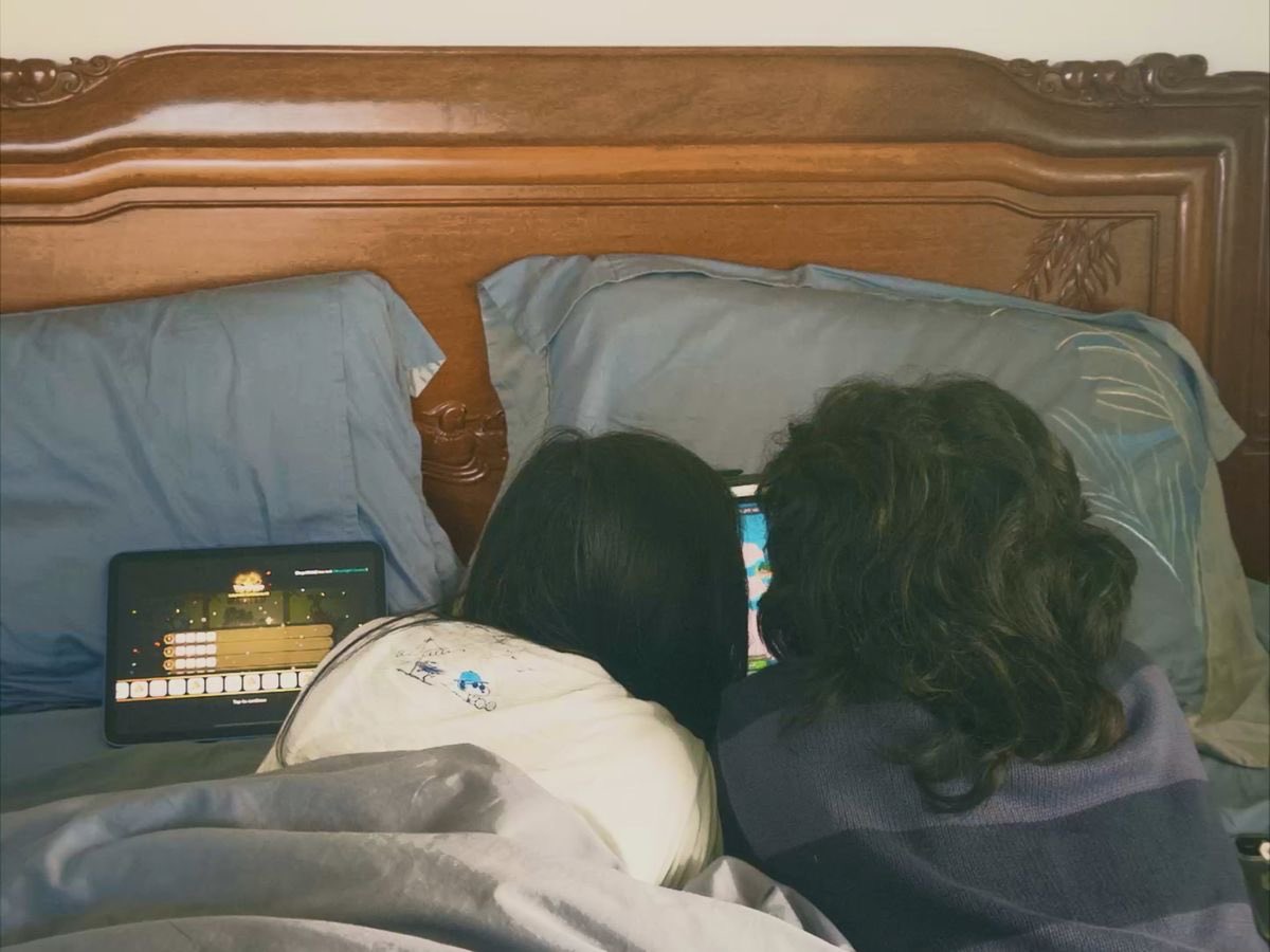 maribarrz's tweet photo. Sleepover with bestie bae <3 https://t.co/x7o7lxnKuL