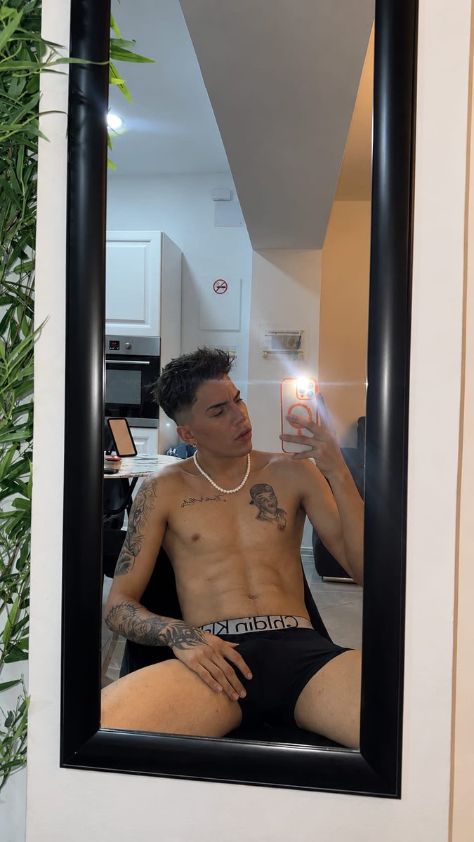 farre_gael's tweet photo. Una tocadita antes de dormir 🍆🔥😈🍑👌🏻#RT para más videos  @EncuentroGayMty @EventosGayMed
@Cruisingmadleno @morboseandoba
#vergaspreñadoras https://t.co/fddXJwrbPN https://t.co/m2v7RdkdeO