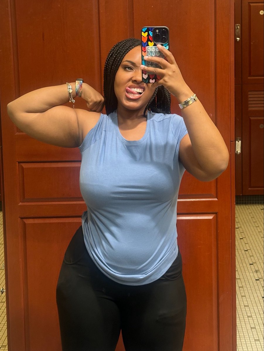 MsTeeTalk's tweet photo. 💪🏾🩷 https://t.co/HCJl8Dz2pX