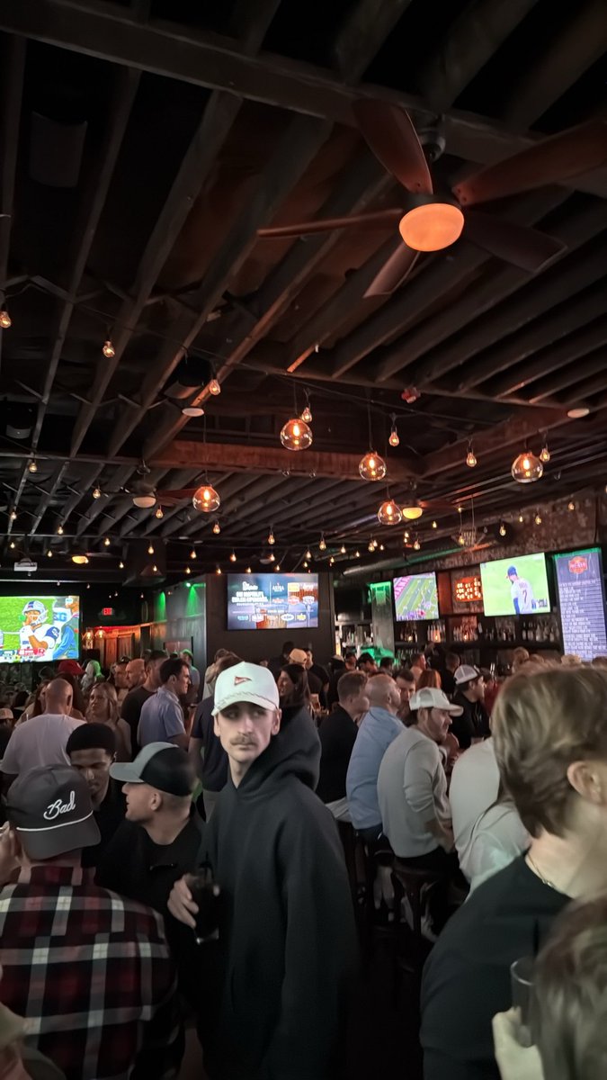 jackbushmaster's tweet photo. It’s called “Pint House”
Any questions? #Buckeyes https://t.co/ejkgcNBFQE