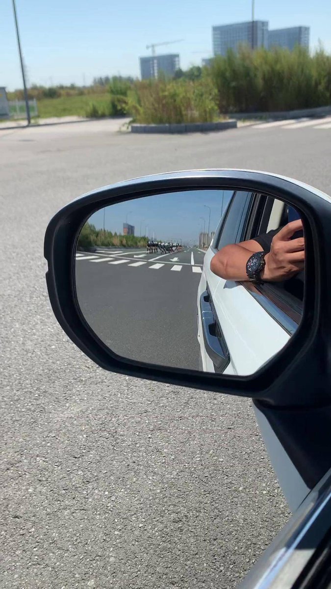 JacelynVenkggu's tweet photo. Just aced my first parallel parking on the first try!  Still shaky but that little win felt so good for my driving test prep. https://t.co/8JkTyA8U34
