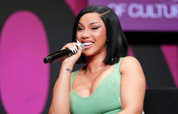 FunzaniDesign's tweet photo. Cardi B appeared at the 2026 ESSENCE Festival of Culture in New Orleans https://t.co/3seUAW3V2n