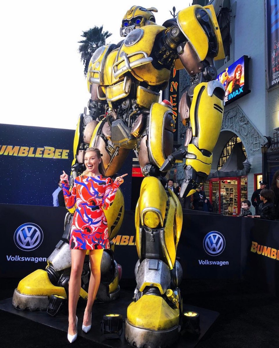 vanderspetais's tweet photo. ✹ ◠ 𝗎𝗉𝖽𝖺𝗍𝖾 ﹫ 𝗏𝖺𝗇𝖽𝖾𝗋𝗌𝗉𝖾𝗍𝖺𝗂𝗌 — Sep. 25 ⨾
#BumblebeeRP. 𝐂𝐨𝐧𝐭𝐞𝐱𝐭; So thankful to be a part of this incredible movie #BumblebeeRP and to have such an awesome support system there to guide and celebrate with me! Can't wait for you guys to see it! https://t.co/719llgJMZg