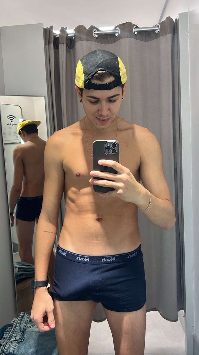 vyperez_2's tweet photo. Abre a boquinha pra eu gozar 💦😏

https://t.co/LCzoSDsOlA https://t.co/6zvfqnmyUk