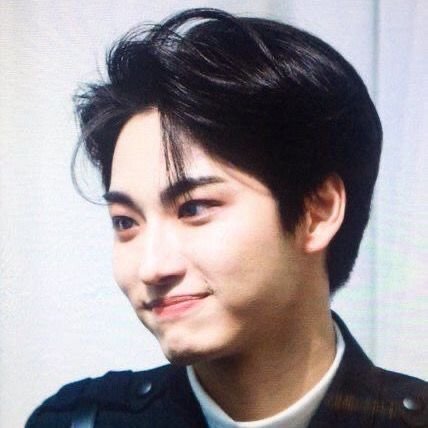 noooluuuu's tweet photo. 너무 떵글떵글인데 눈썹 진한거,, https://t.co/2i60mDCteX