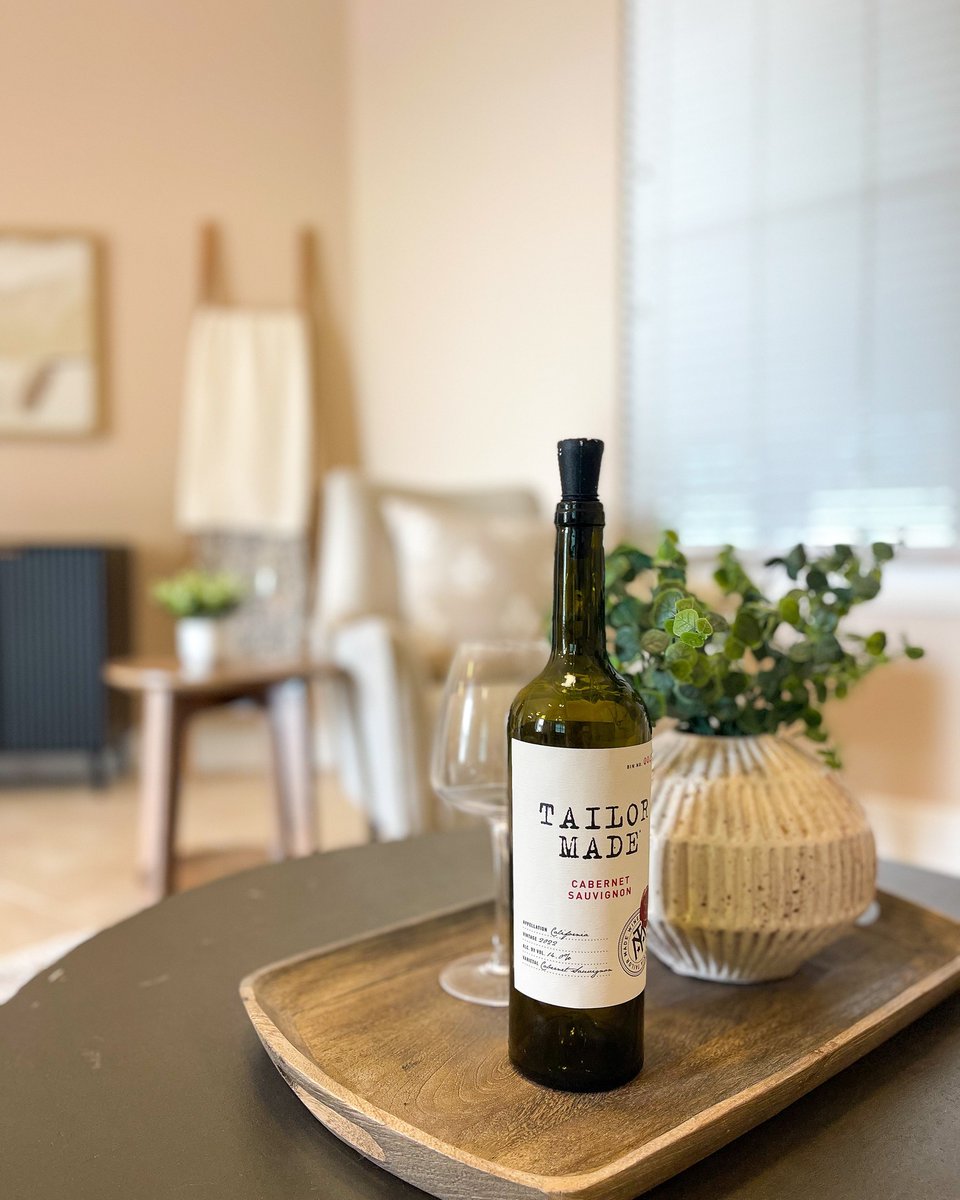 ariawilliamsved's tweet photo. Your home is your biggest asset—make its first impression count. At Flourish Staging, we transform empty rooms into emotional connections that inspire higher offers. Our pay-at-close program helps maximize your equity without upfront costs. https://t.co/Vzveb39X1K