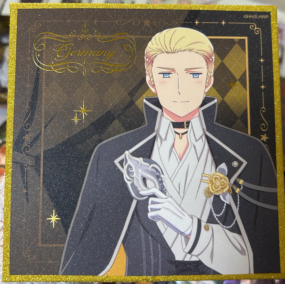 Vf35Y88's tweet photo. フォロワーに仮面舞踏会の超高画質作画資料見せたげんね
ちなみに超ギラッギラです。中華を感じるぜ https://t.co/zMIoVgwruK