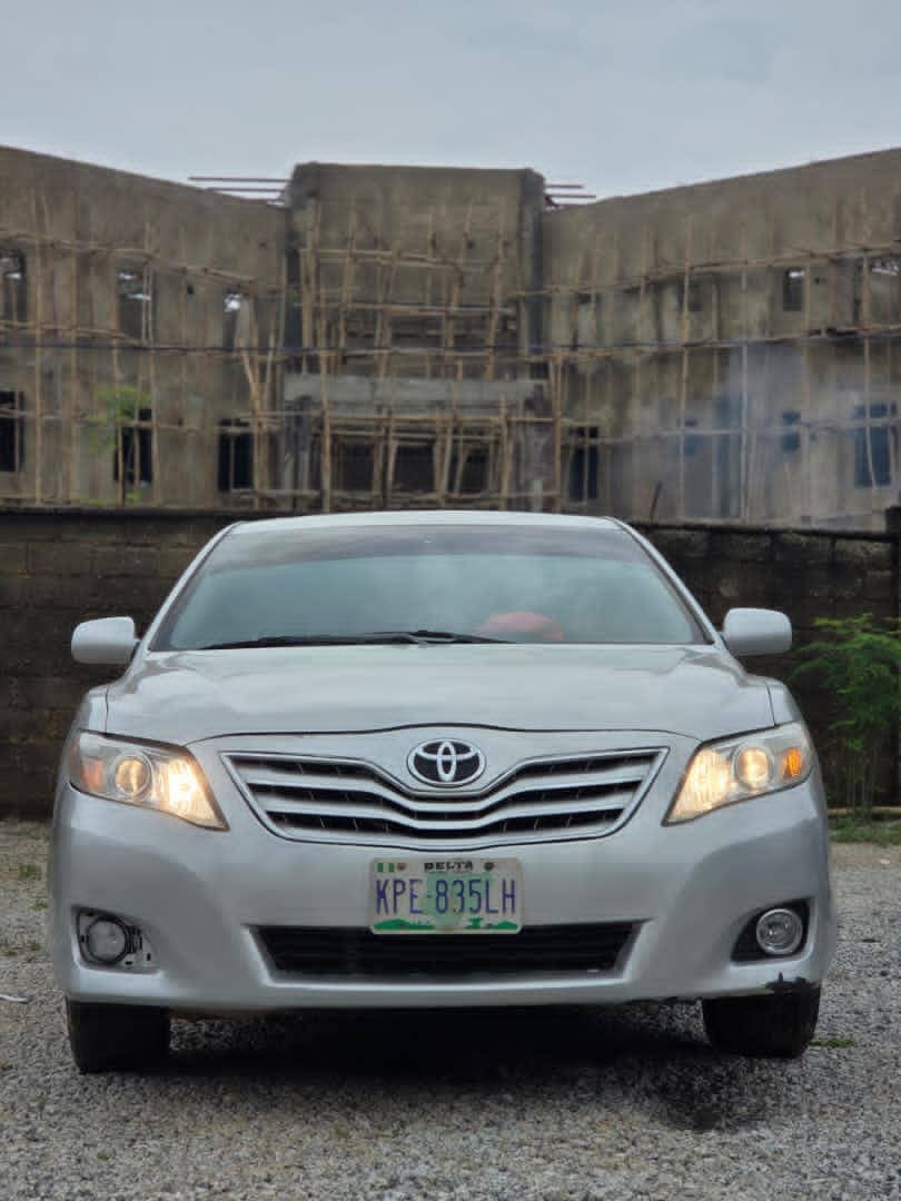 FRIDAYYv9's tweet photo. 🔥 MAD DISTRESS ALERT - CLEAN 
2008 Toyota Camry Muscle XLE 
✅ First Body - Accident Free
✅ Buy and Drive 
✅ AC Chilling ❄️ | Leather Seats | Engine &amp; Gear 100%
✅ Everything Blessed - Sharp Interior/Exterior
Price: ₦5.1m
Location: Abacha Road, Nyanya, Abuja
07069516725 https://t.co/hcR7t6i88p