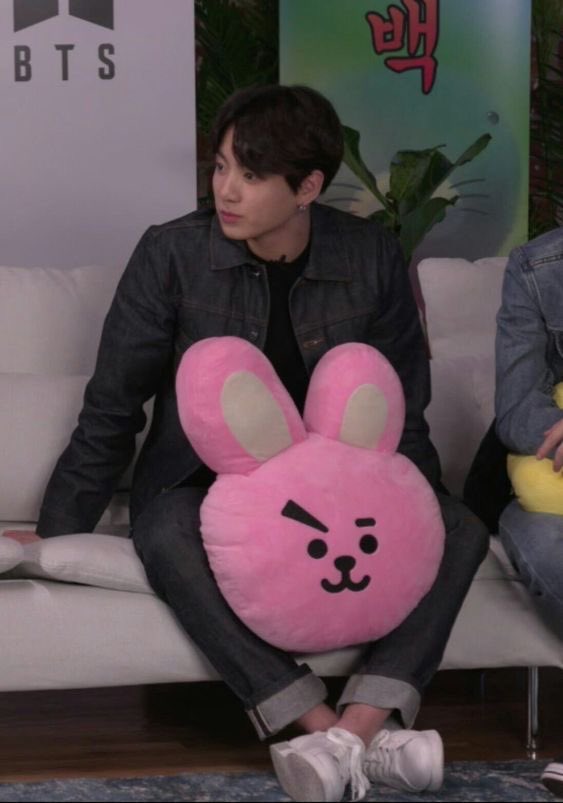 mnisjungkook's tweet photo. i miss jungkook x cooky https://t.co/1wVkV5P6JX