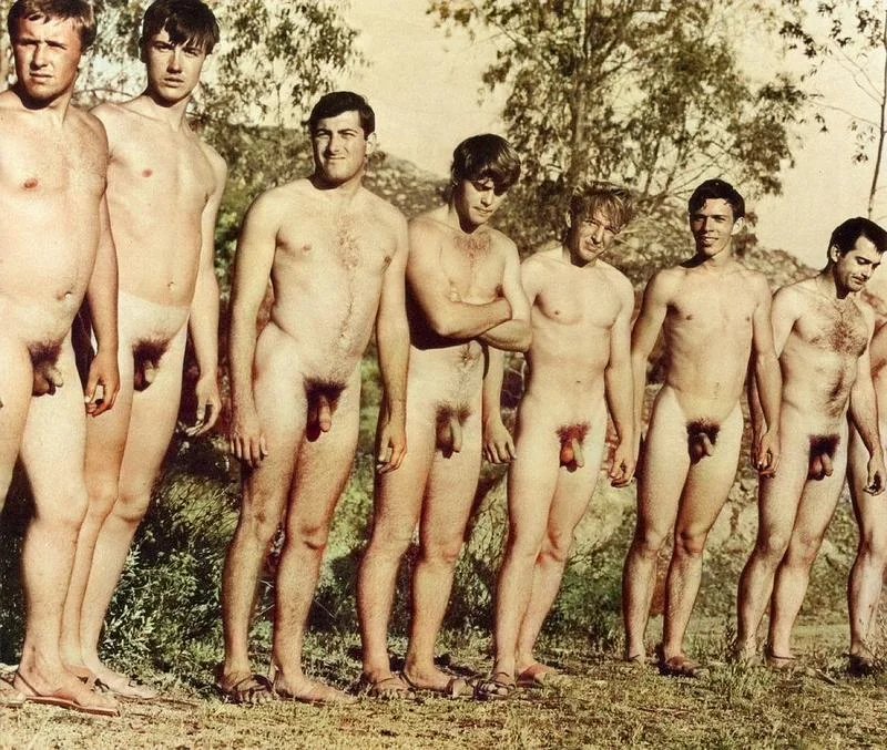 espiandoandoar's tweet photo. #vintage #nudemale #BROTHERAGEMㅤ #nsfwtwtًً https://t.co/Nn64jVwb81