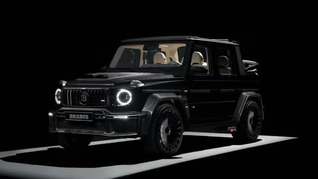 AutosyMas's tweet photo. Brabus transforma al Mercedes-AMG G 63 en un descapotable de 800 hp. El 800 Cabrio incorpora carrocería de fibra de carbono, rines de 24 pulgadas motor V8 biturbo de 4.0 litros y una variante XL para elevar su capacidad todoterreno.
#Brabus #MercedesAMG #G63 https://t.co/RI7Q7cHaXq