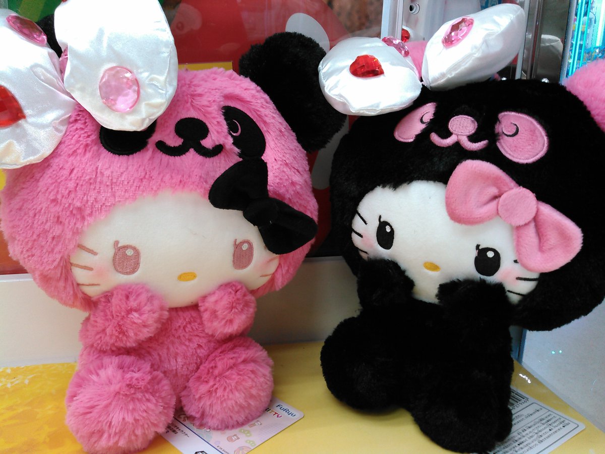apple_shimada's tweet photo. パンダ　ハローキティ　デコ盛れBIGぬいぐるみ   入荷しました🐼🎀 https://t.co/Z0vXO81Tlk
