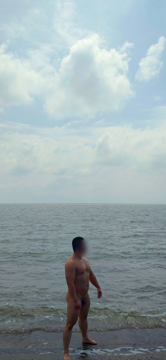 Tims09923190's tweet photo. sea moments. https://t.co/NtxcYvt1lP