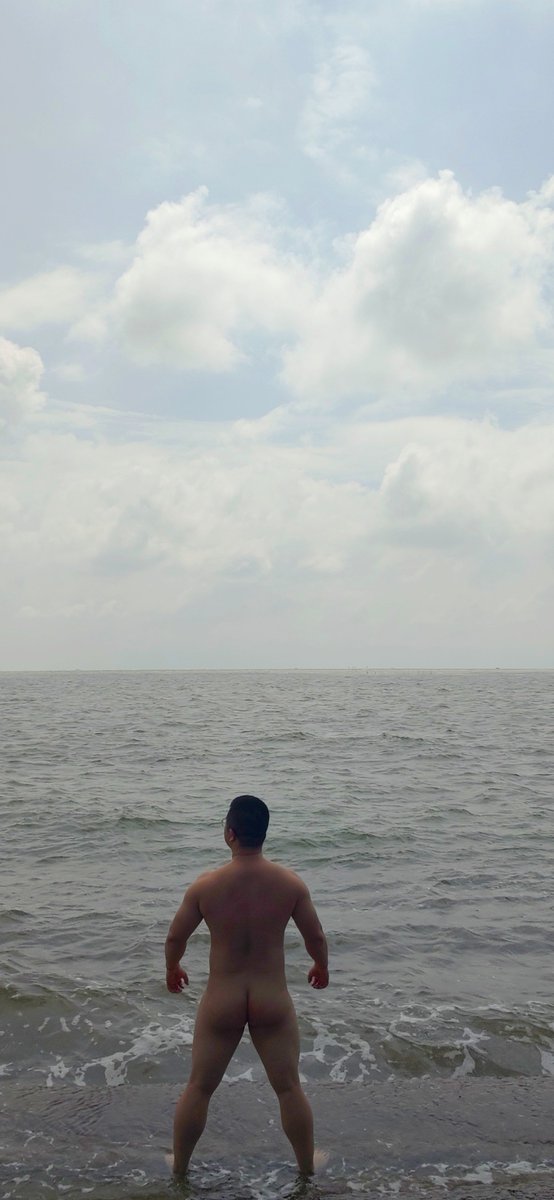 Tims09923190's tweet photo. sea moments. https://t.co/NtxcYvt1lP