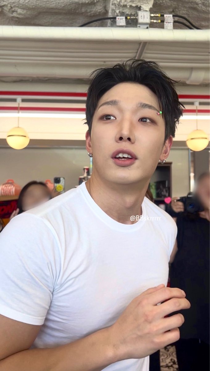 jzzzindaeyo's tweet photo. Good morning my handsome loml ♡ 
He looks so fresh and gorgeous in white 

#BOBBY #바비 @bobbyranika https://t.co/uzMhULAeWO