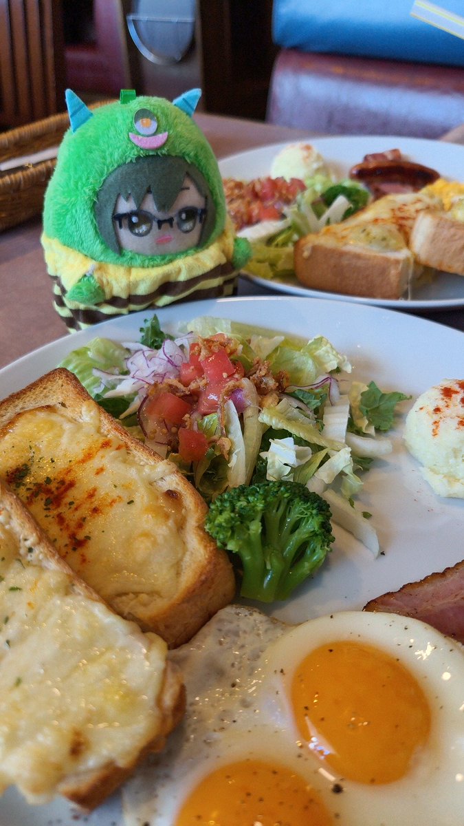 Nitukiminato's tweet photo. ヤーちゃんとびくドン（C○C○Sはどうした） https://t.co/HnZlYbJfEi
