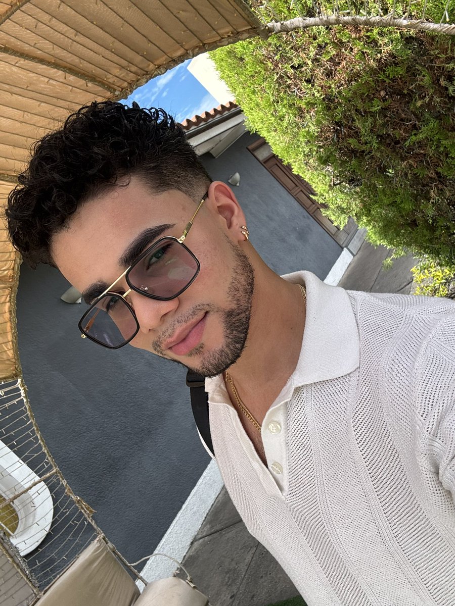 alejoskin_'s tweet photo. Borre insta, me quedó con está mejor🌝 https://t.co/ZsTIQKi9dr
