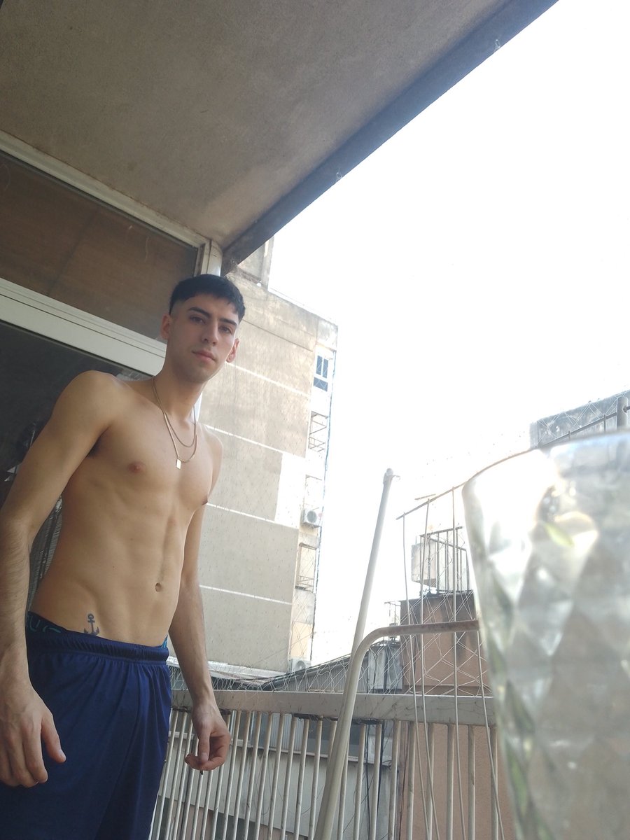 J23cm99's tweet photo. Vendo fotos y videos a 10.000🇦🇷
Telegram: J23cm
Whatsapp: +5493413937972 https://t.co/oZDxOCmsGu