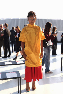 iamcoolbananas's tweet photo. Naomi Osaka x Milan Fashion Week  🌺🥻👑

📍Roberto Cavalli fashion show
📍Moschino fashion show https://t.co/fyneFjqBXz