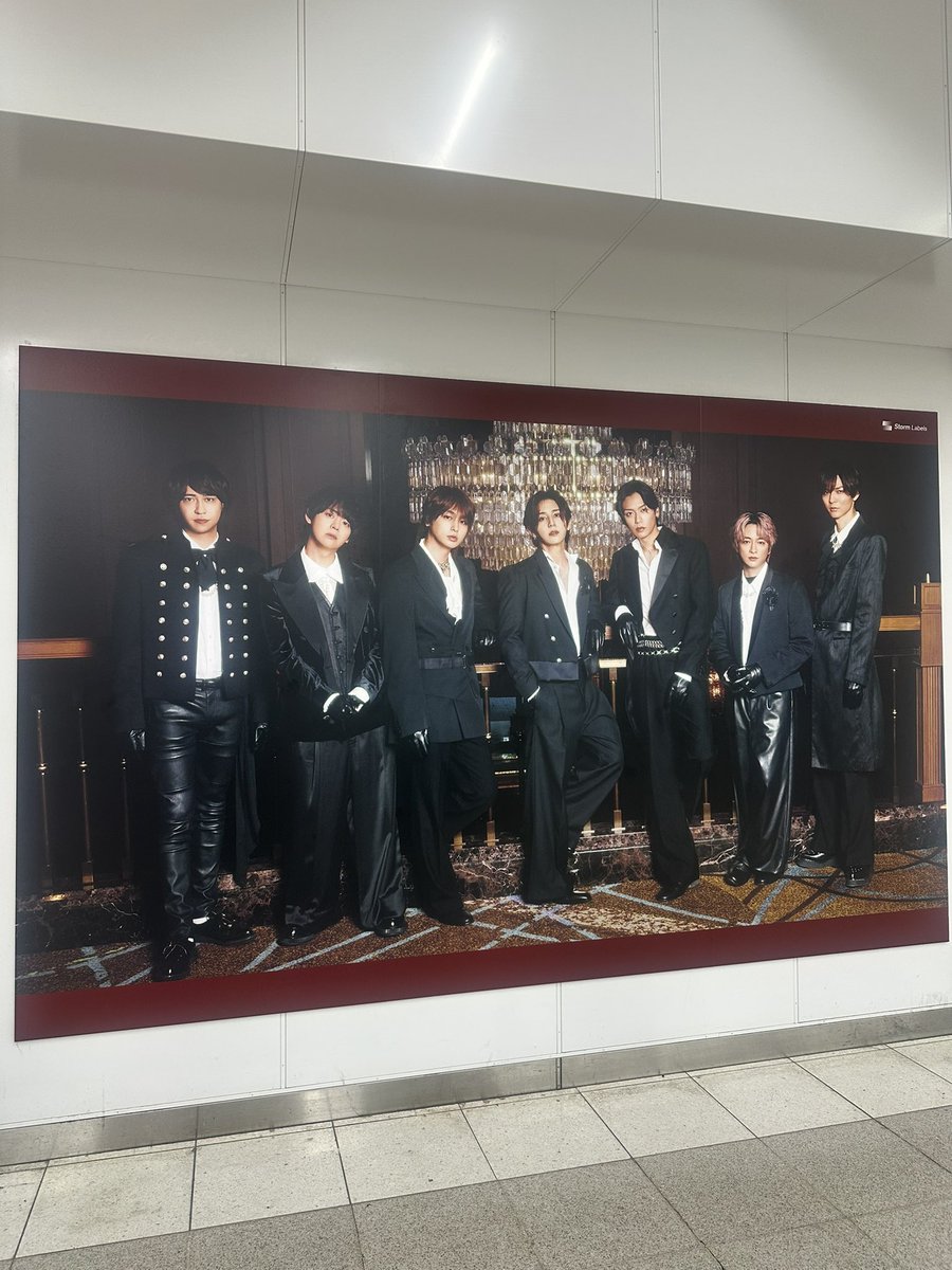29Chi______y's tweet photo. さっき⚾️垢で投稿してたみたい🤣
元々雑多に使ってたからいいんだけど笑
たまたま通りかかったので撮ってみた✨
真夜中のシャドーボーイが最新曲ってレベルだけど
お友達の影響でいろいろ見たり聞いたりしていた時期があったな〜と懐古 https://t.co/Fo7E5EN7QQ