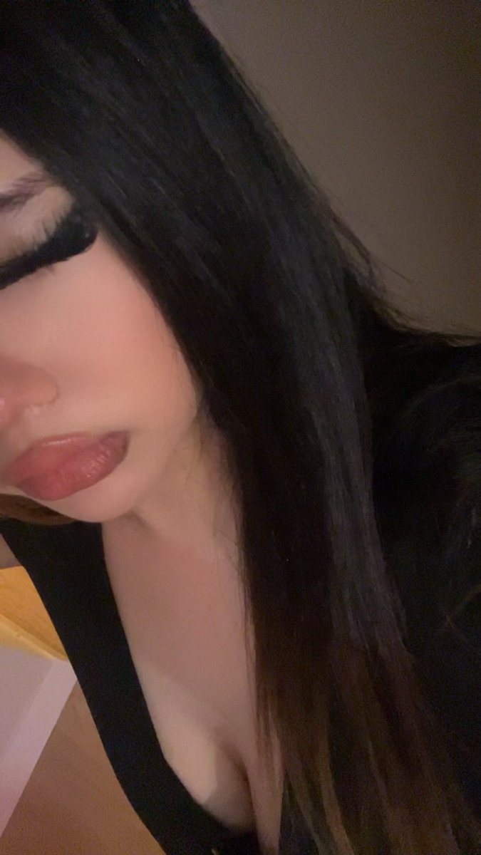 bunnibvnz's tweet photo. intro!
• 18 she/her
• asian
• goonette :3
• ♡ /↻  for moots!!
• dms open
- pokemon fanatic
- music enthusiast
- occasional gym goer

#nsfwtwt #nsfwtwtًً #moothunt〃・ #moots #fypシ゚viral https://t.co/uKvpRQZu53
