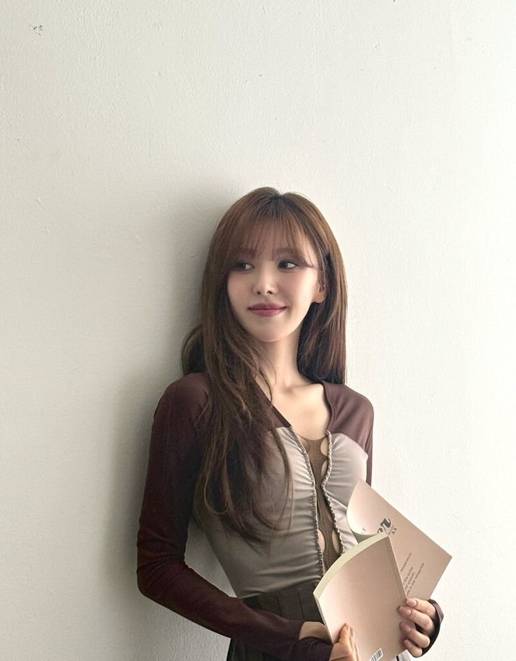 bilahpisauu's tweet photo. @TamagoPost ㅤ
Laika Adara Ayunisha, 1994.

Perempuan yang masih mencari arti ketenangan apalagi di rumah, menurut calon kawan tenang itu seperti apa? 
ㅤ https://t.co/MtSXLhdm5b