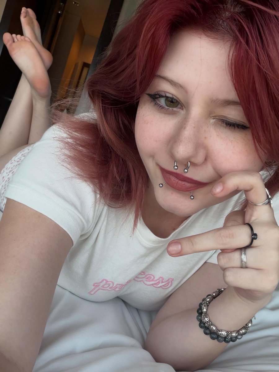 ComplexDesires0's tweet photo. Hope everyone is doing well 🥰🩷

#nsfwtwtﾟ #nsfw #nsfwtwt #cnc https://t.co/w19vpfLgzE