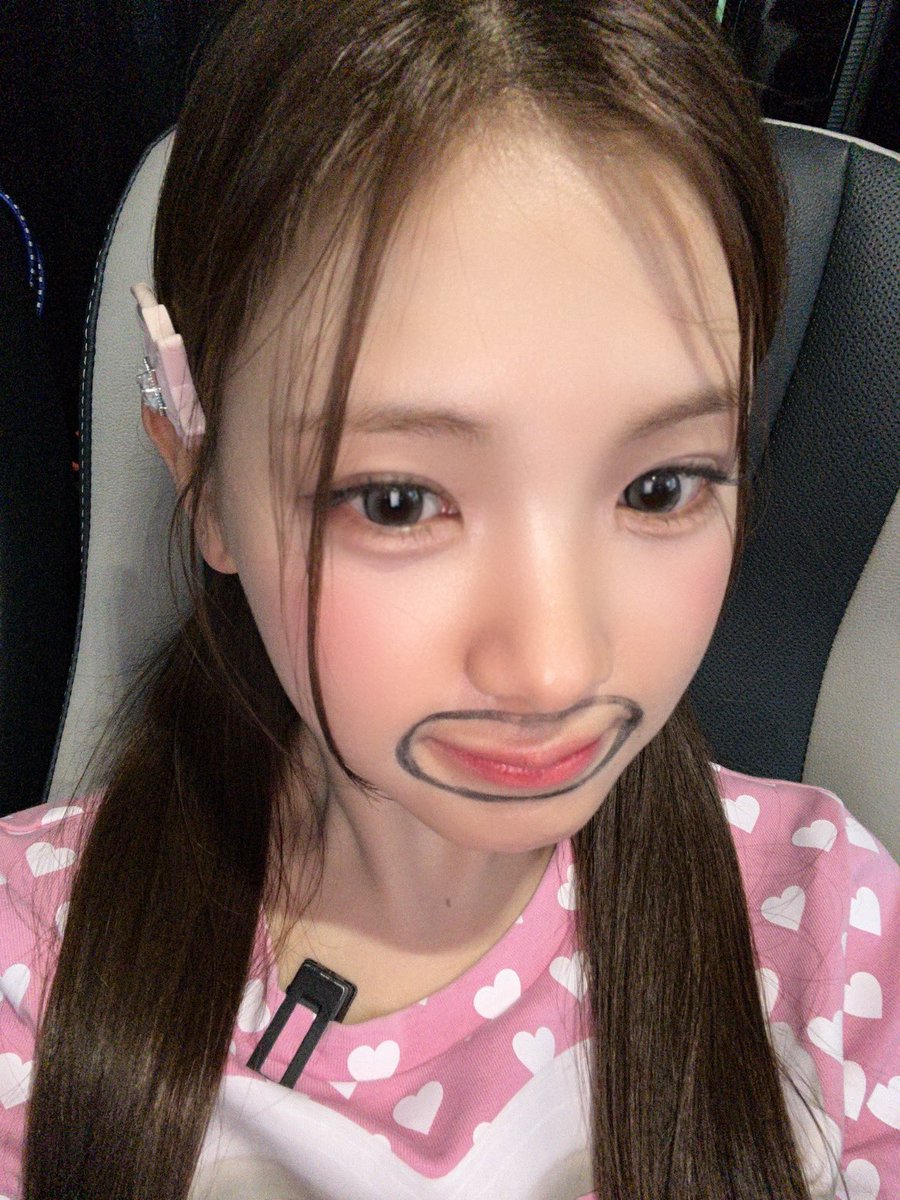 myykoi's tweet photo. 조지리셀카진짜너무졸귀찌.....🫰🏻💕 https://t.co/JplIZ4h0jx