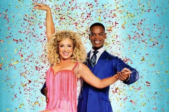 FunzaniDesign's tweet photo. South African dancer Johannes Radebe has taken on a new presenting role on Strictly Come Dancing.
🇿🇦💃 JOHANNES RADEBE'S BIG NEW MOVE — From dancer to presenter! https://t.co/QWi2fIR3Kx