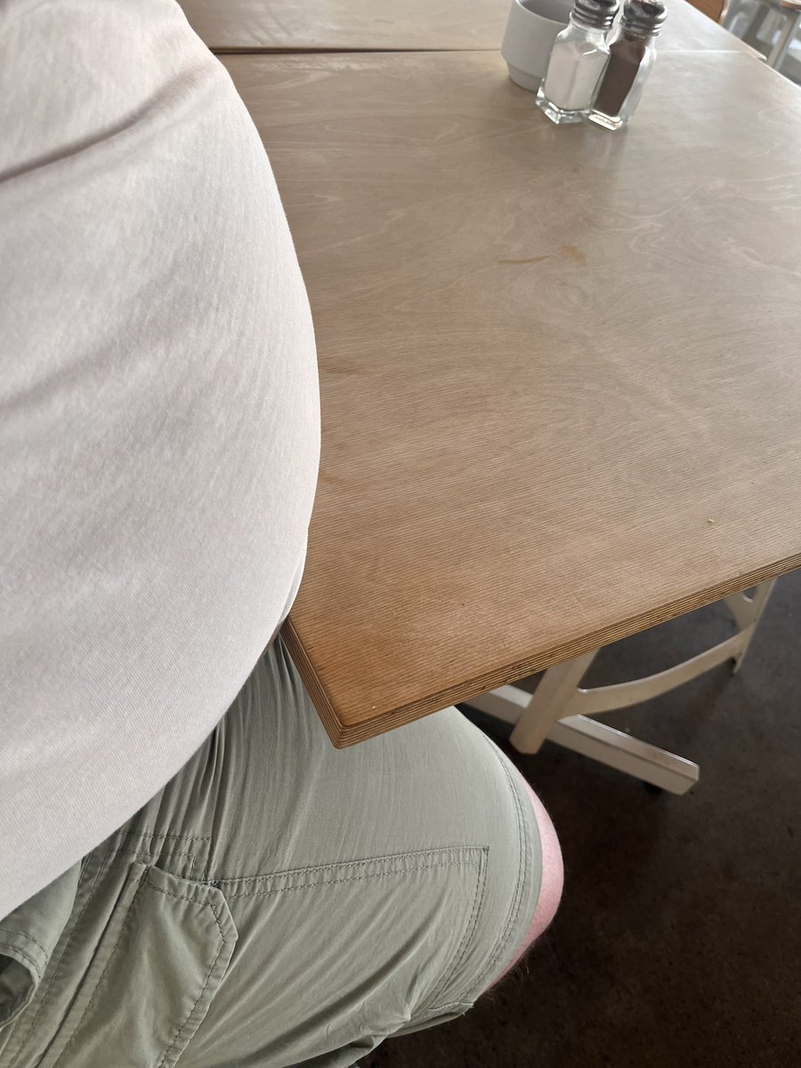 QuillOttAD's tweet photo. @blushysnoots This table keeps moving.. I have to really lean forward to reach anything on it.. might need help with eating (a lot struggles to make the journey without ending up on my tee) https://t.co/ppPBlAowAd