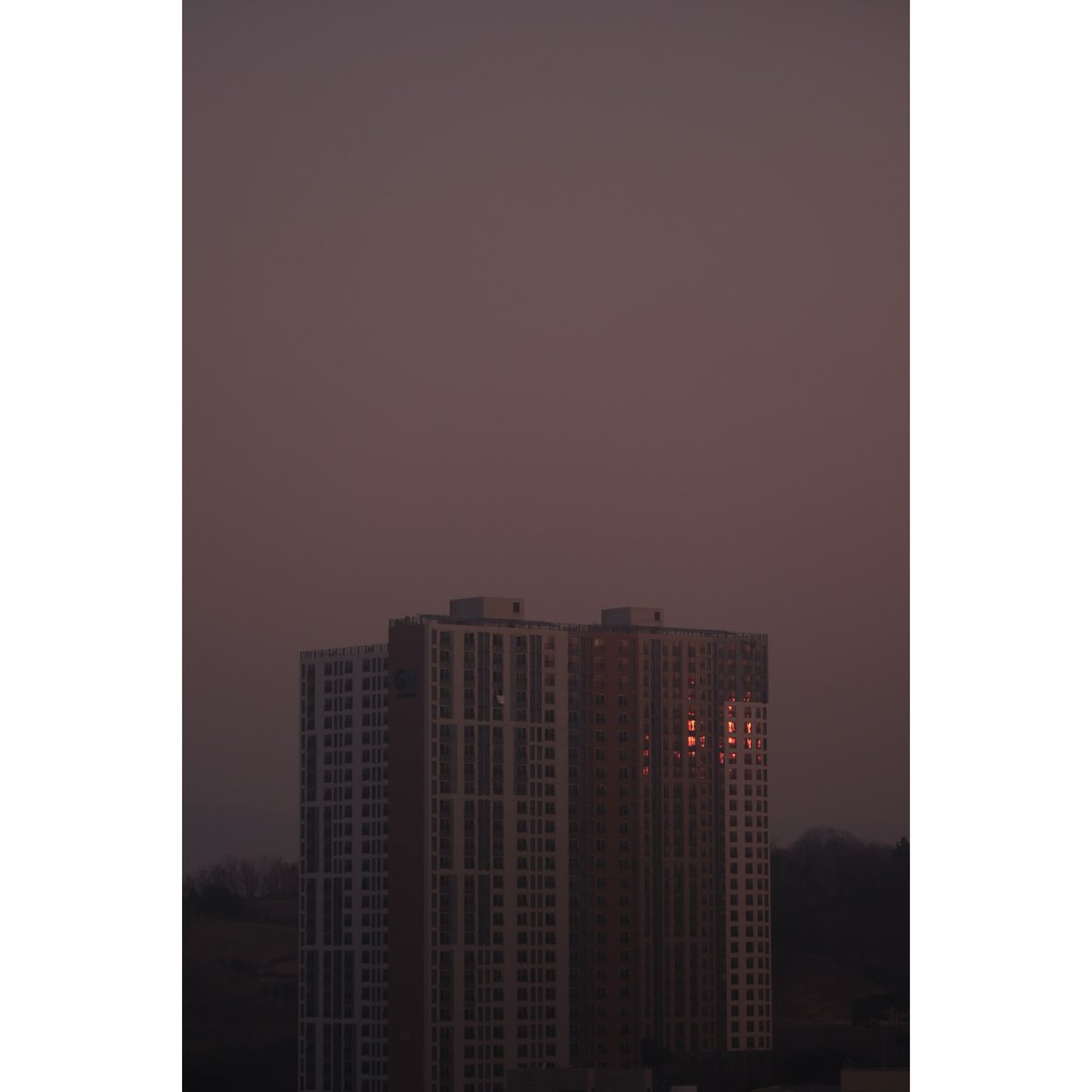 AletaRabelo's tweet photo. Sunlight. I face the warm sun as soon as I leave home and resolve to draw some inexplicable positive energy from it. Choosing positivity over negativity makes the day feel good. March 17, 2026. 76/365. https://t.co/EgKwRCvRzl