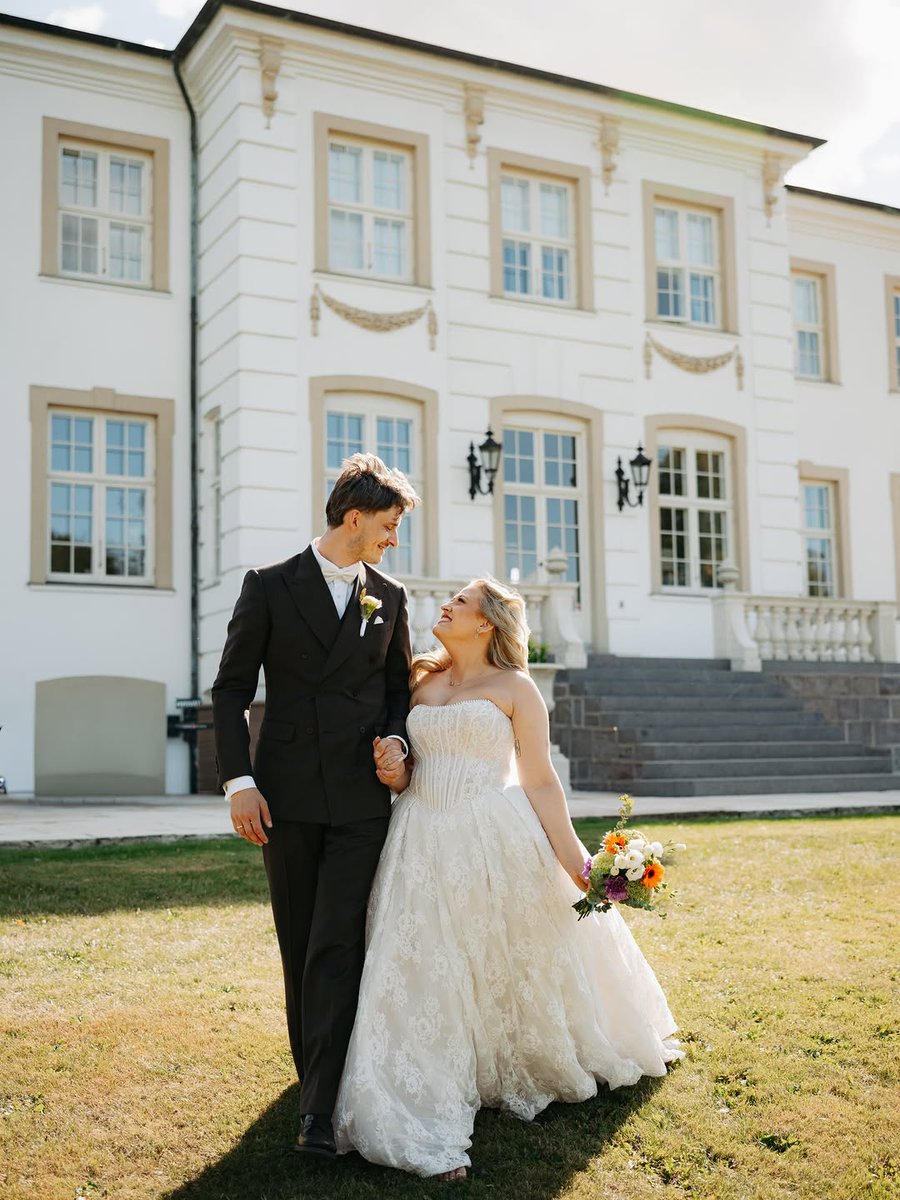 LuizF2010's tweet photo. Marrying the love of your life>>> https://t.co/GINfrgApc7