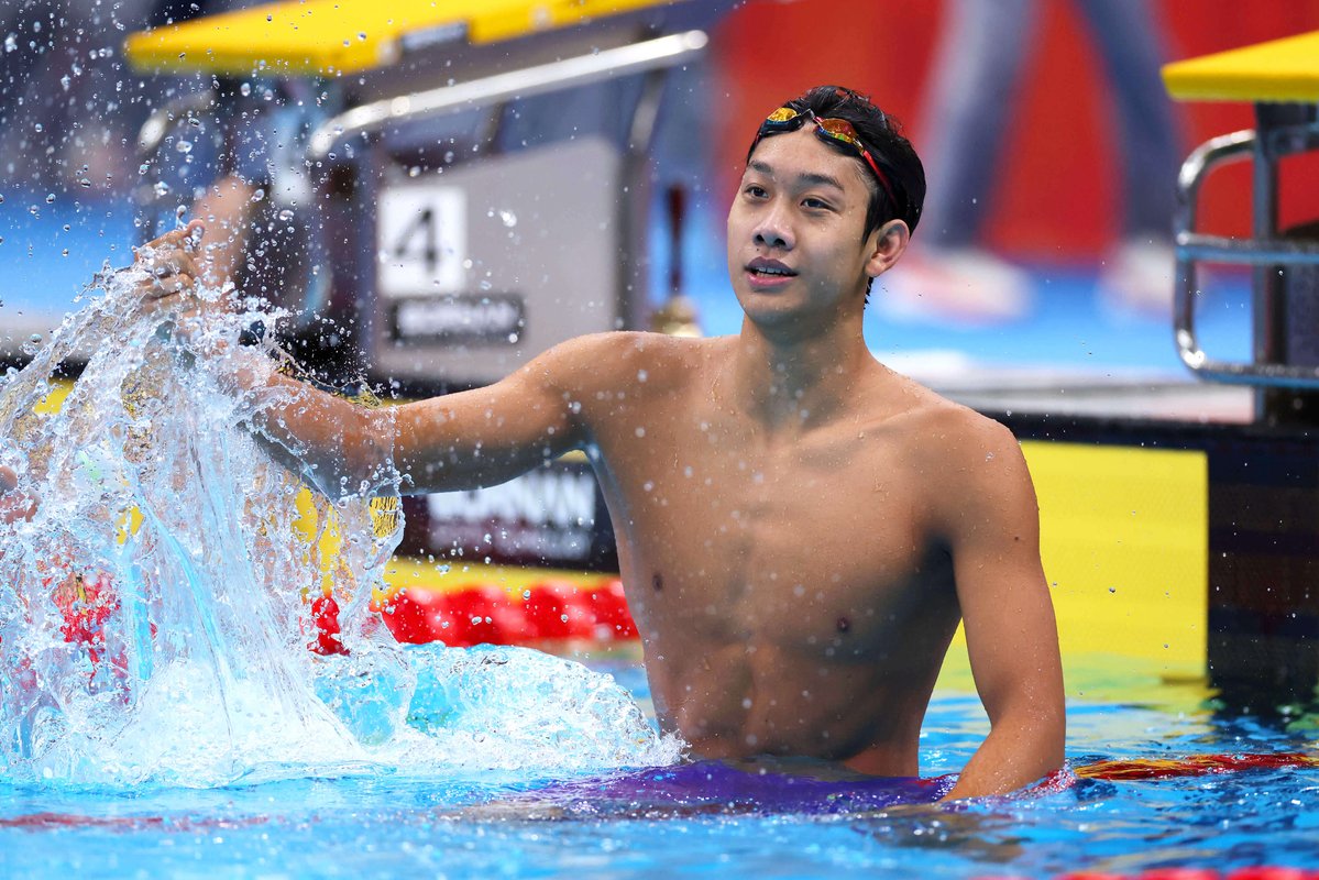 CGTNSportsScene's tweet photo. 🇨🇳China's 19-year-old Zhang Zhanshuo:

🔥1st swimmer to win 7 golds at a single #AsianGames
💪Equalled the Games record for most golds by an athlete at a single edition

🥇Men's 200m, 400m, 800m, 1500m freestyle
🥇Men's 4x100m &amp; 4x200m freestyle relays
🥇Mixed 4x100m medley relay https://t.co/yUDsJ1v1b7