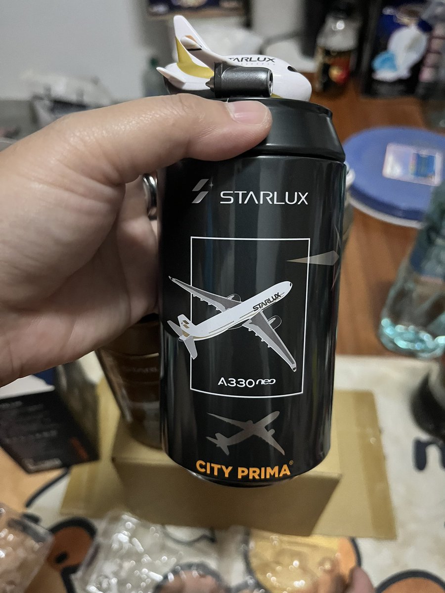 Sin03635044's tweet photo. 買了之後覺得真的很雞肋…
可能因為我不是飛機迷？ https://t.co/IBp9uxmxXp