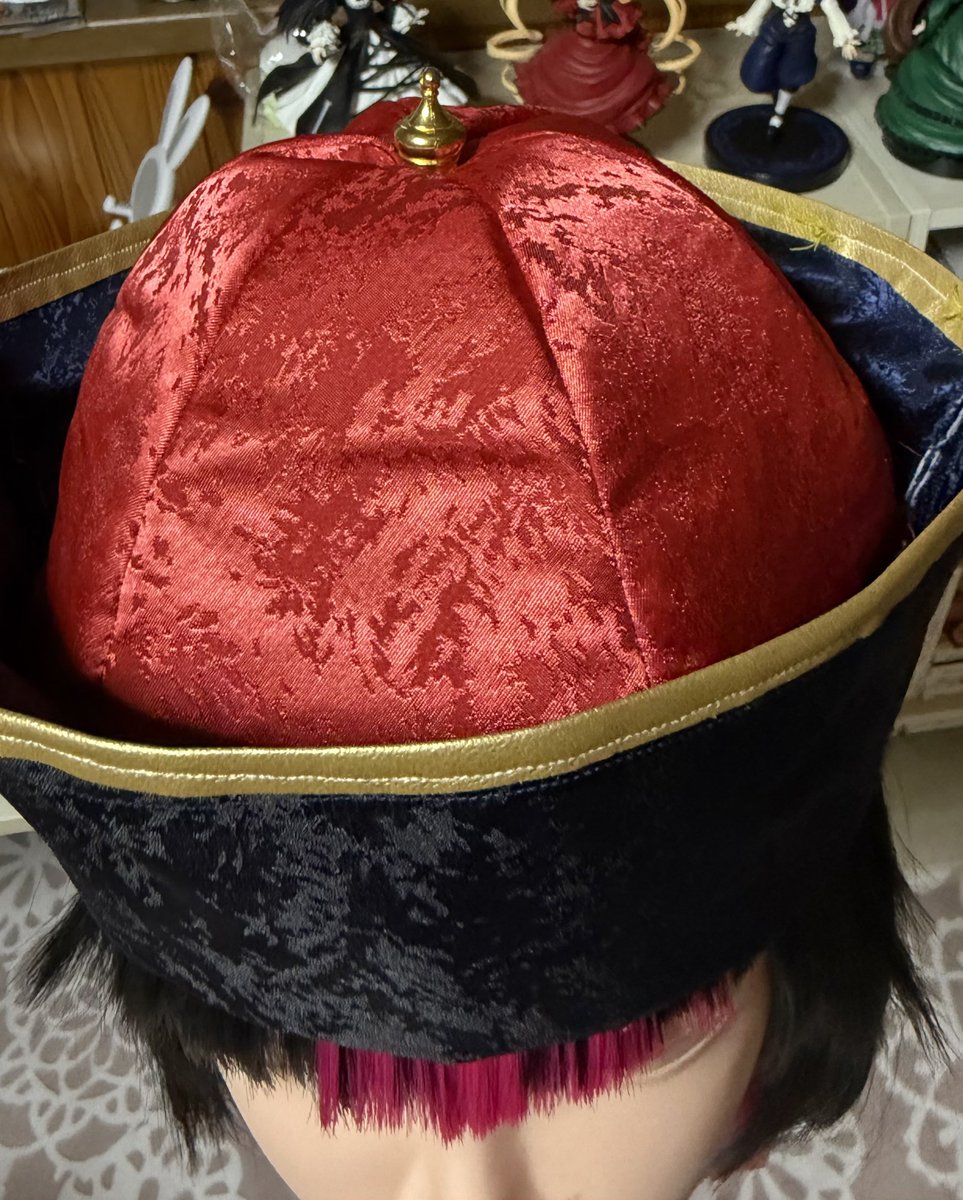 Momo_Se13's tweet photo. 突貫工事に成功したと思う😌😌
一応浮いてて長く見えた頭を多少短くすることができたと思われ…
あとは意味があるか分からんパーツ乗せた https://t.co/WVZclNLUsx