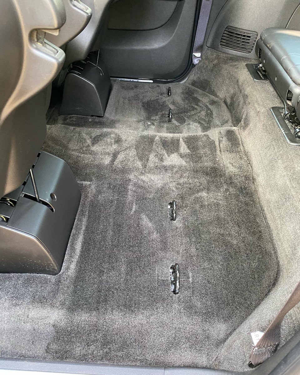 franklin880909's tweet photo. Cloudy skies over Hub City, but West Texas dust is still riding shotgun. We’re in Lubbock today for full details, deep interior cleans, and wash-and-wax packages. Mobile service at your driveway, apartment, or office. Call or text 806-207-9171. https://t.co/TTx0reUxD3