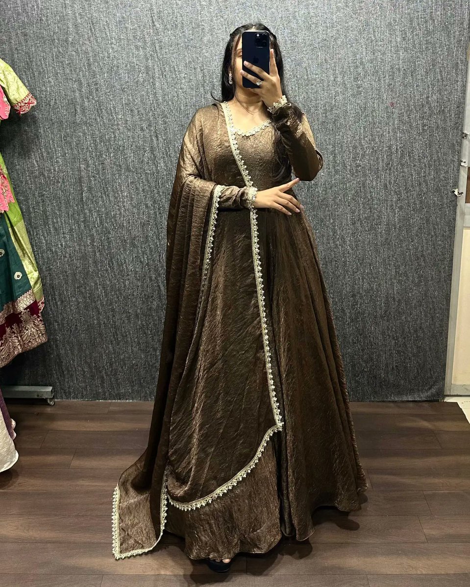LeanCoffenpkt's tweet photo. Exclusive gown from the Master Series, designed with a focus on quality and originality. Catalogue: Param Shakti 
Code: CW 2099

Fabric: Fendy silk crush with mirror lace detailing at the neck and smooth, shiny finish 
Length: 55+ inches 
Lace: https://t.co/dcSPiDnrWf