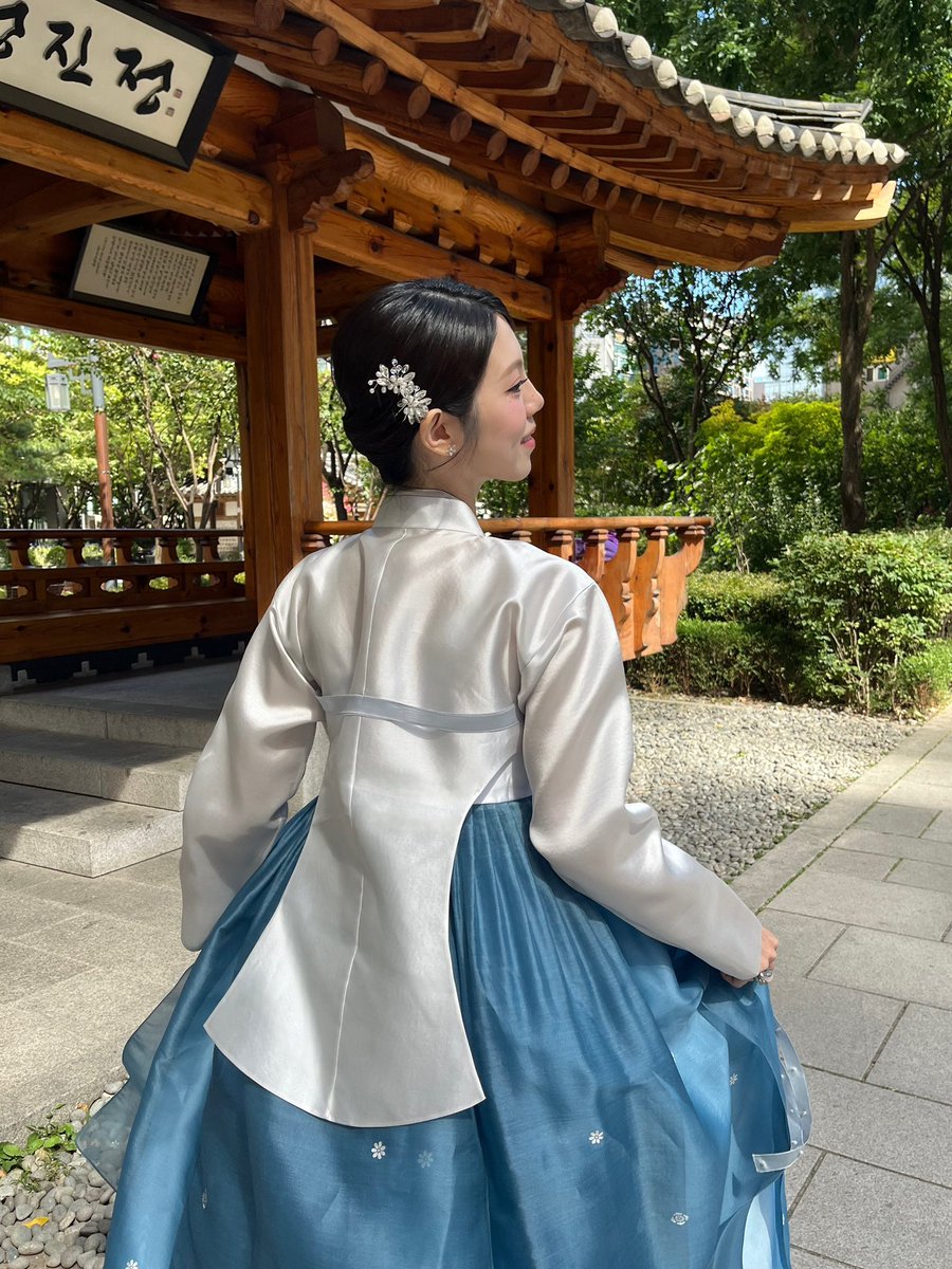 zzannc's tweet photo. 밖에 이런 사람 있으면 무조건 번호 따지 ㅅㅂ https://t.co/SAvB9VBWlc