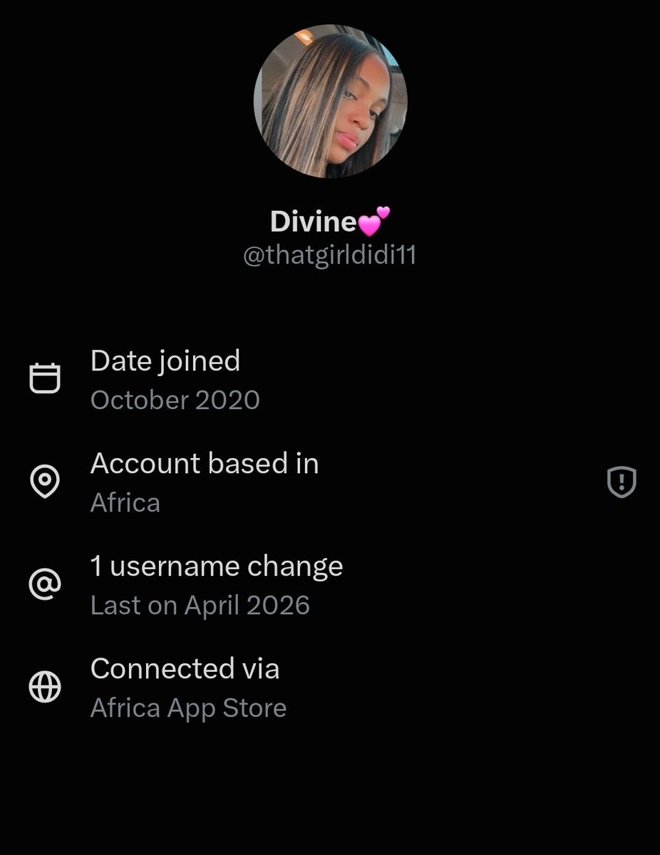 Friezabets28's tweet photo. @thatgirldidi11 Its a scam ran by some African dude 

First off look at bio and banner one says princess one says queen dude is retarded 

Now look at the location of this account Africa 

They put fake location they are not in New York or from New York at all. https://t.co/Ah7kkZS5Un