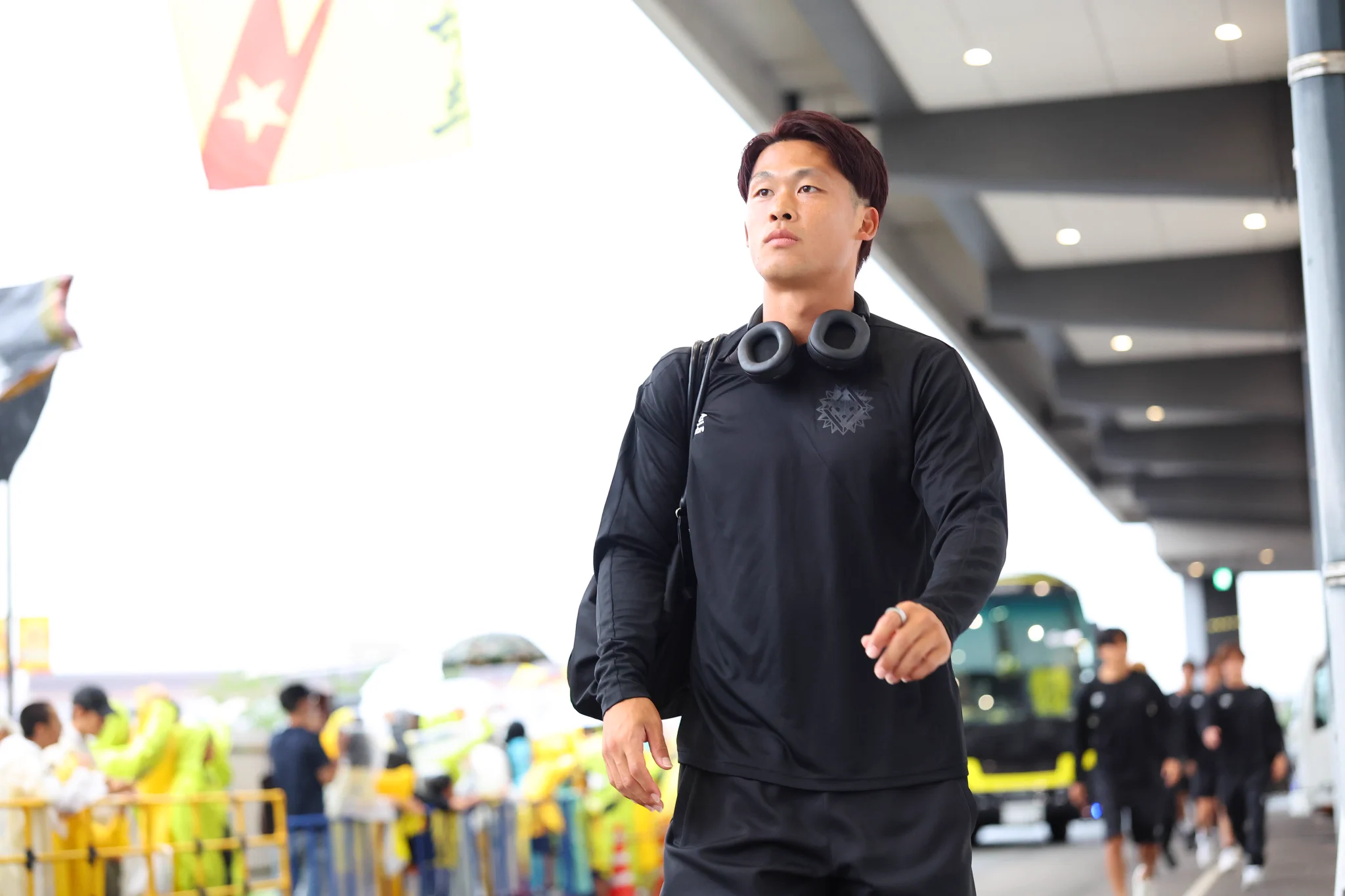 ギラヴァンツ北九州 オフィシャル в X: „BUS ARRIVAL 🚌 チームが