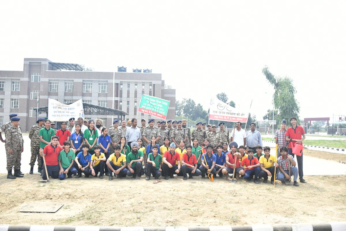 gcjdrcrpf's tweet photo. Swachhata Hi Seva ( SHS) #SHS2026 campaign-2026 Programme was successfully carried out at KV School Saraikhas, Jalandhar (PB) as on 25/09/2026  with active participation of GC CRPF personnel along with Students and teachers  promoting cleanliness, hygiene, and community awareness https://t.co/DJmvhJmcFA